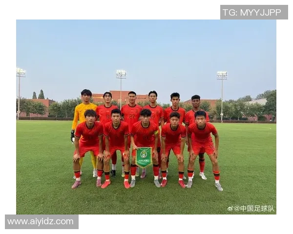 退役球星重返赛场燃情对决 室内足球赛再掀巅峰对决之战